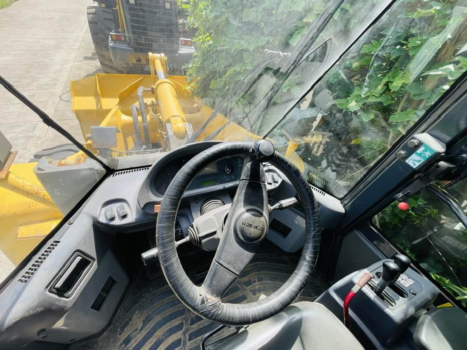Komatsu WA320 - Колісний навантажувач: фото 4 Komatsu WA320 - Колісний навантажувач: фото 4