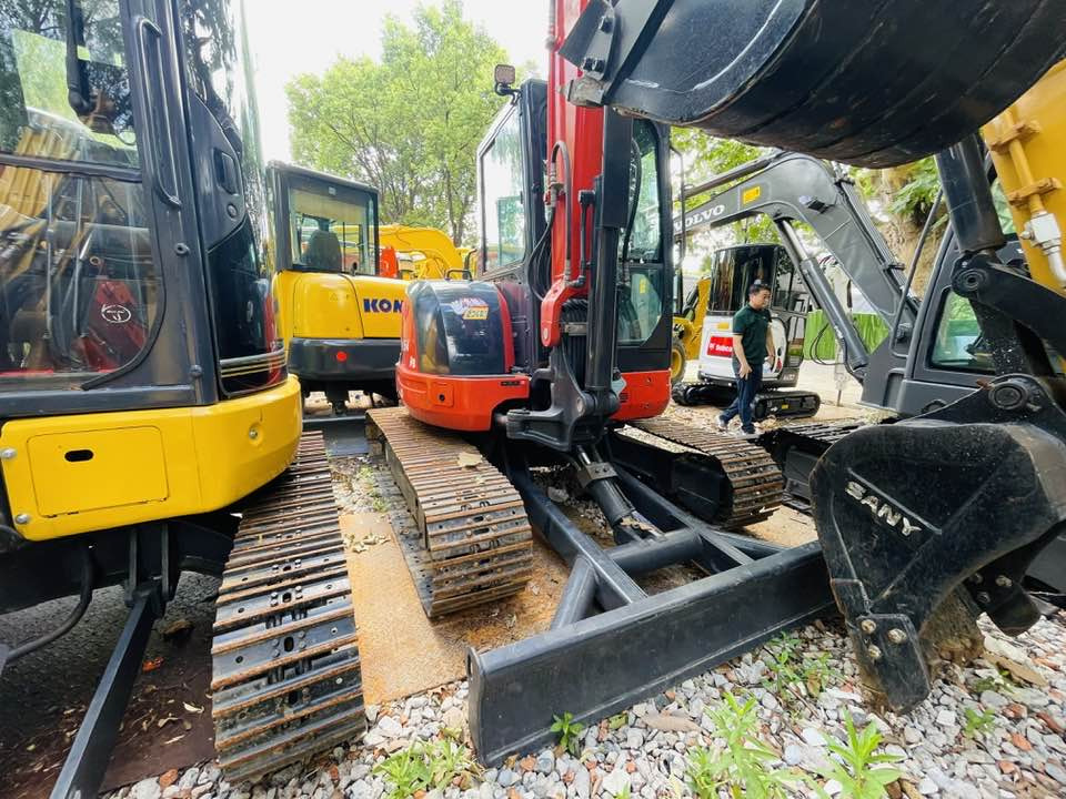 Kubota U55-4 - Міні-екскаватор: фото 2 Kubota U55-4 - Міні-екскаватор: фото 2