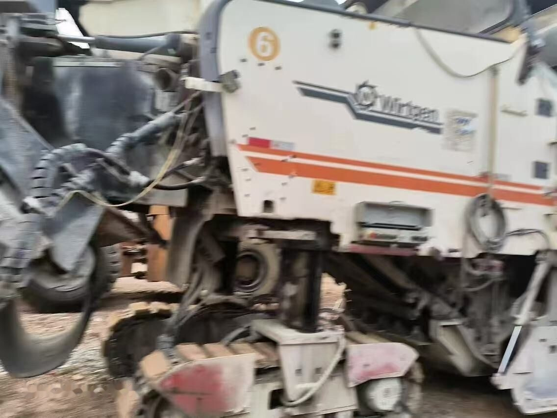 Wirtgen W2100 - Дорожня фреза: фото 5 Wirtgen W2100 - Дорожня фреза: фото 5