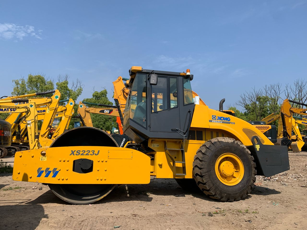 XCMG XS223J - Дорожній каток: фото 1 XCMG XS223J - Дорожній каток: фото 1