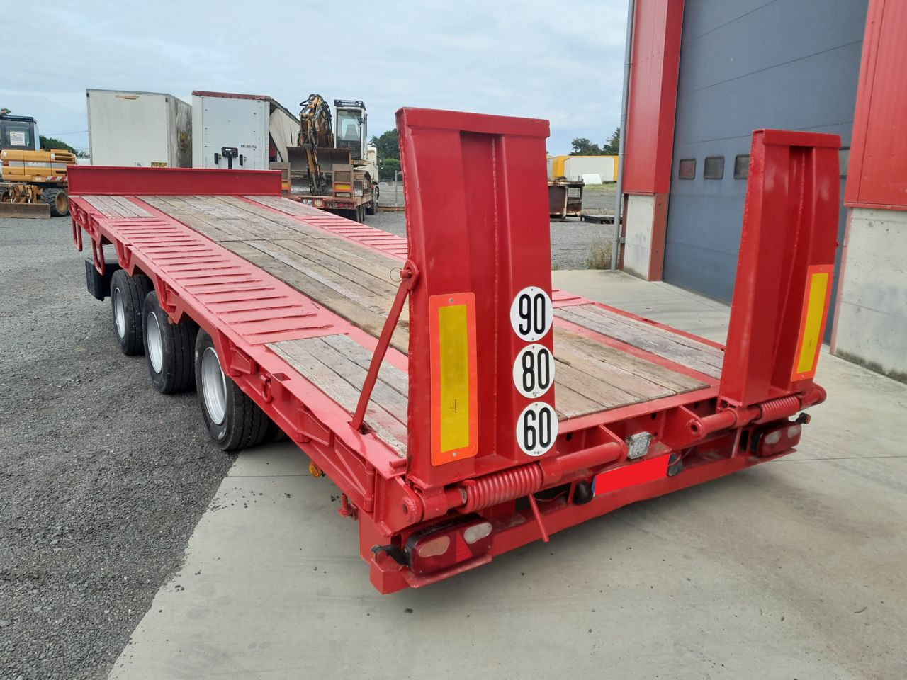 Louault 3 essieux centraux 31t500 basculent plant carrier / low loader Trailer - Низькорамна платформа причіп: фото 3 Louault 3 essieux centraux 31t500 basculent plant carrier / low loader Trailer - Низькорамна платформа причіп: фото 3