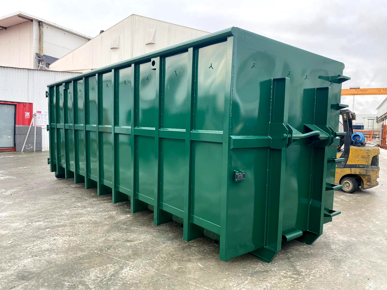 Metal-K Kontener/Abrollcontainer KP40S - Мультиліфт-контейнер: фото 1 Metal-K Kontener/Abrollcontainer KP40S - Мультиліфт-контейнер: фото 1