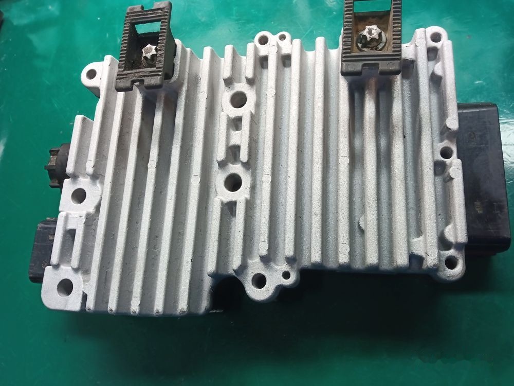 Mercedes-Benz Naprawa sterownik elektroniczny wszystkie marki Mercedes VOLVO R Bosch Naprawa sterownik elektroniczny wszystkie marki Mercedes VOLVO RENAULT - Електрична система в категорії Вантажівки: фото 2 Mercedes-Benz Naprawa sterownik elektroniczny wszystkie marki Mercedes VOLVO R Bosch Naprawa sterownik elektroniczny wszystkie marki Mercedes VOLVO RENAULT - Електрична система в категорії Вантажівки: фото 2