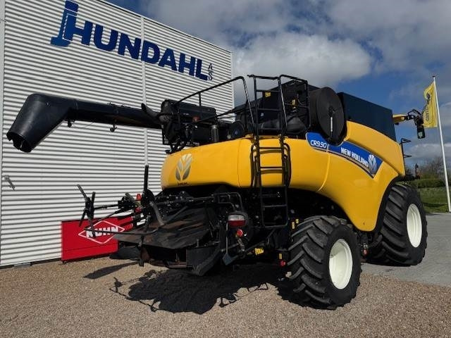 New Holland CR9.90 TIER4 - Зернозбиральний комбайн: фото 3 New Holland CR9.90 TIER4 - Зернозбиральний комбайн: фото 3