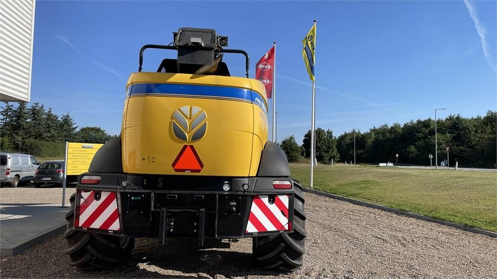 New Holland FR650 T4B - Кормозбиральний комбайн: фото 3 New Holland FR650 T4B - Кормозбиральний комбайн: фото 3