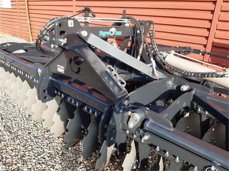 Agro-Tom 6 Meter discharve - Дисковий культиватор: фото 4 Agro-Tom 6 Meter discharve - Дисковий культиватор: фото 4