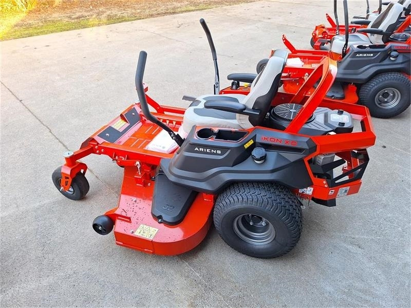 Ariens IKON XD 52" (132 Cm. Klippe bredde) - Комунальний трактор: фото 4 Ariens IKON XD 52" (132 Cm. Klippe bredde) - Комунальний трактор: фото 4