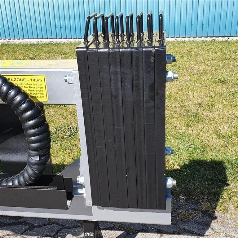 Dk-Tec - Косарка-подрібнювач/ Мульчер: фото 4 Dk-Tec - Косарка-подрібнювач/ Мульчер: фото 4