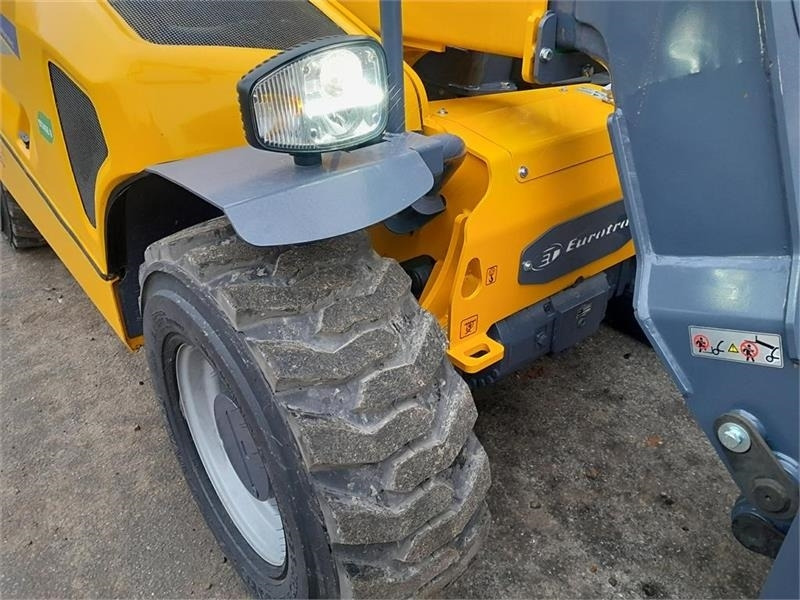 - - - EUROTRAC TH25.6 FABRIKS NY - Навантажувач телескопічний: фото 5 - - - EUROTRAC TH25.6 FABRIKS NY - Навантажувач телескопічний: фото 5