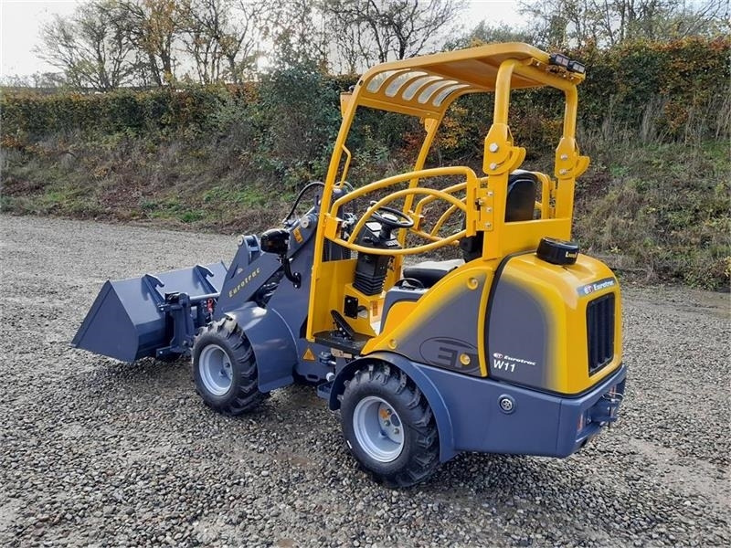 Eurotrac W11 - Компактний фронтальний навантажувач: фото 3 Eurotrac W11 - Компактний фронтальний навантажувач: фото 3