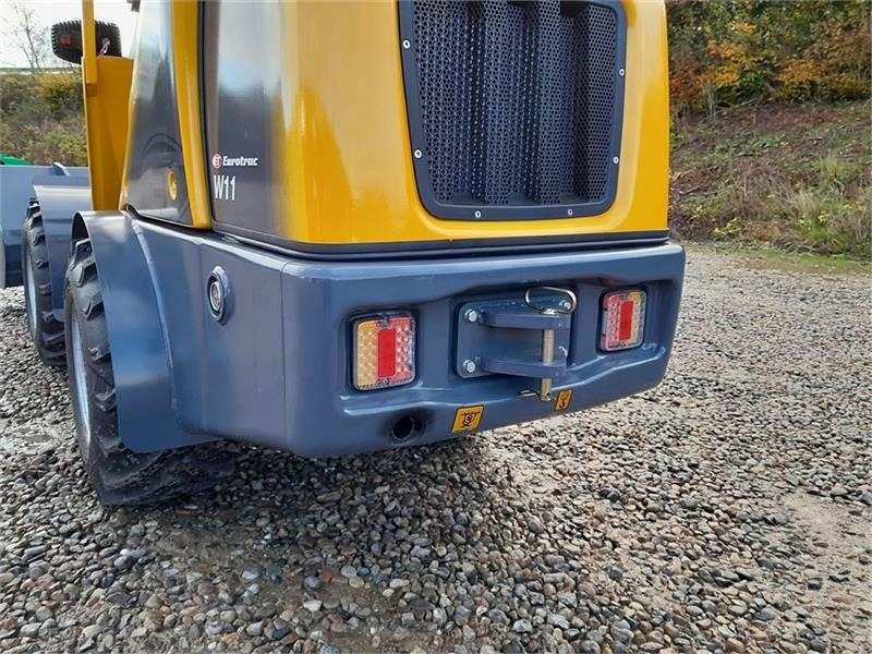 Eurotrac W11 - Компактний фронтальний навантажувач: фото 4 Eurotrac W11 - Компактний фронтальний навантажувач: фото 4