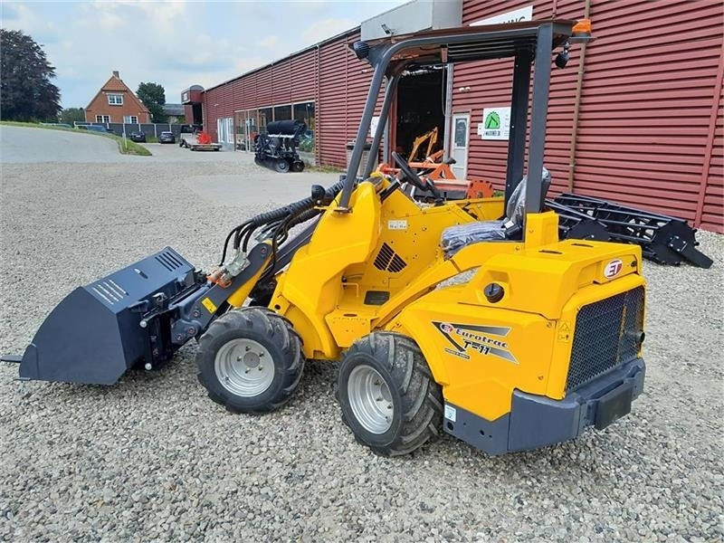 Eurotrac W11 Teleskop - Телескопічний фронтальний навантажувач: фото 3 Eurotrac W11 Teleskop - Телескопічний фронтальний навантажувач: фото 3