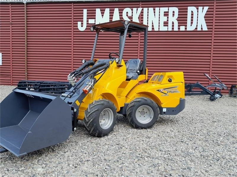 Eurotrac W11 Teleskoparm - Компактний фронтальний навантажувач: фото 3 Eurotrac W11 Teleskoparm - Компактний фронтальний навантажувач: фото 3