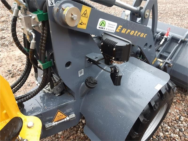 Компактний фронтальний навантажувач Eurotrac W11 med lav tårn: фото 11