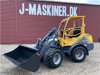 Eurotrac W12F XL lang arm - Компактний фронтальний навантажувач: фото 1 Eurotrac W12F XL lang arm - Компактний фронтальний навантажувач: фото 1