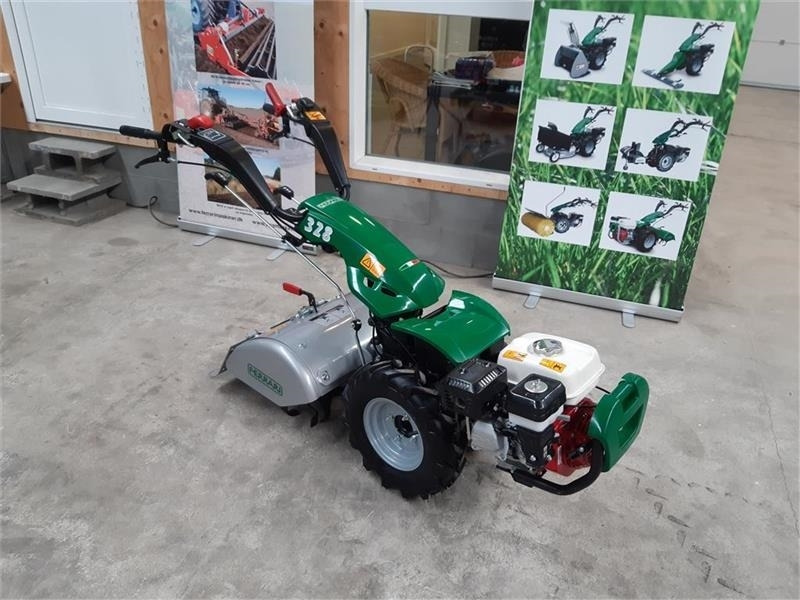 Ferrari 328 - Комунальний трактор: фото 1 Ferrari 328 - Комунальний трактор: фото 1