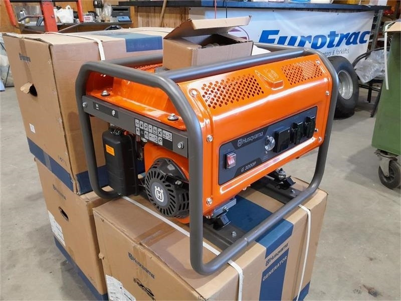 - - - HUSQVARNA G3200P - Електричний генератор: фото 1 - - - HUSQVARNA G3200P - Електричний генератор: фото 1