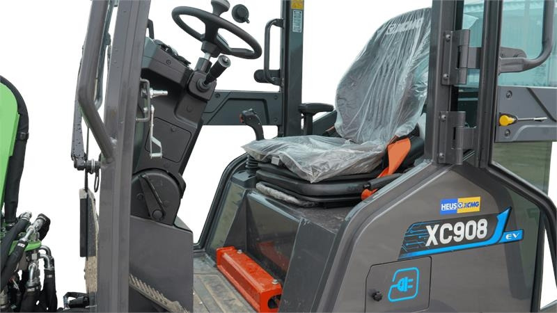 XCMG XC908-EV ELEKTRISK - Компактний фронтальний навантажувач: фото 3 XCMG XC908-EV ELEKTRISK - Компактний фронтальний навантажувач: фото 3