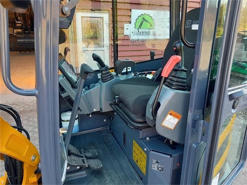 Міні-екскаватор XCMG xe27e med rototilt: фото 15 Міні-екскаватор XCMG xe27e med rototilt: фото 15