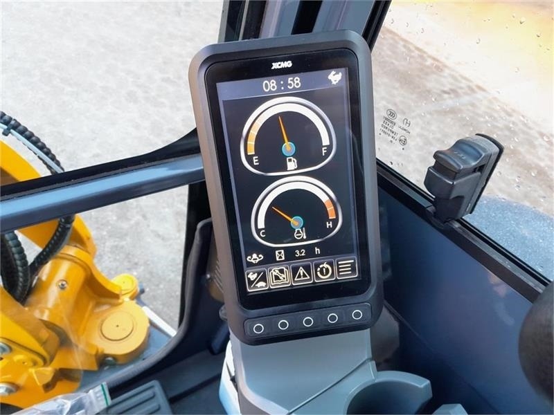 Міні-екскаватор XCMG xe27e med rototilt: фото 18 Міні-екскаватор XCMG xe27e med rototilt: фото 18