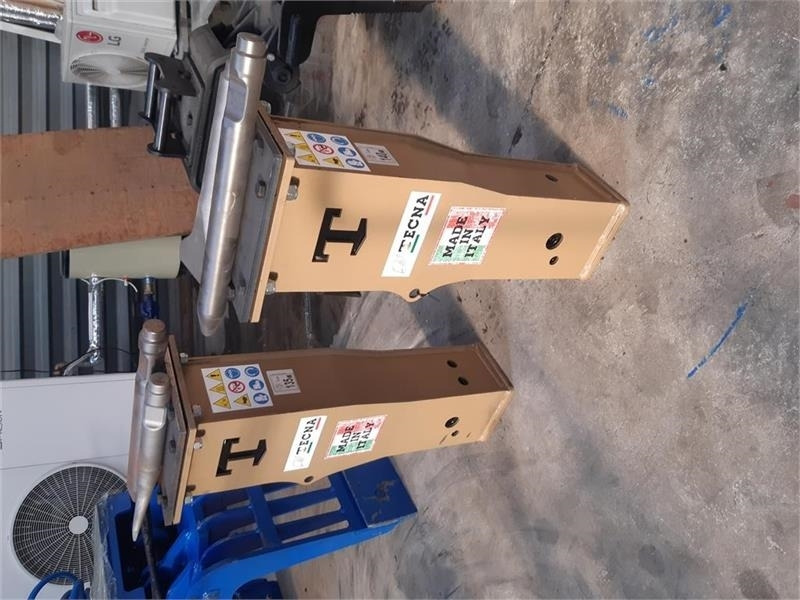 - - - beton hammer til minigraver - Ківш в категорії Будівельна техніка: фото 1 - - - beton hammer til minigraver - Ківш в категорії Будівельна техніка: фото 1