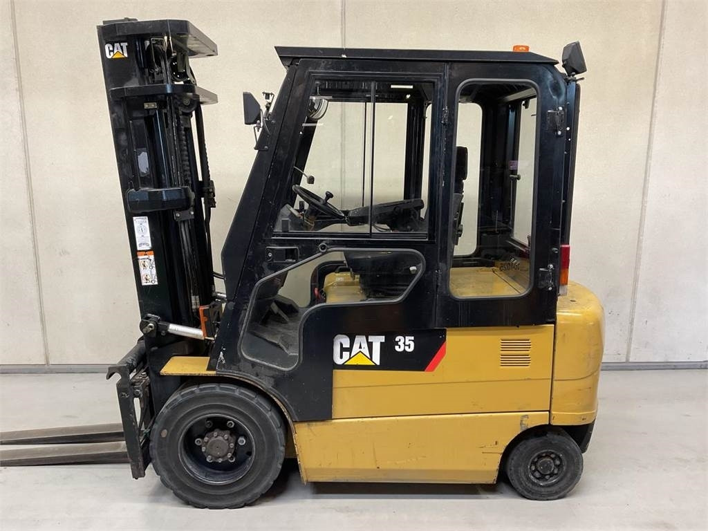 CAT EP35K-PAC - Електронавантажувач: фото 3 CAT EP35K-PAC - Електронавантажувач: фото 3