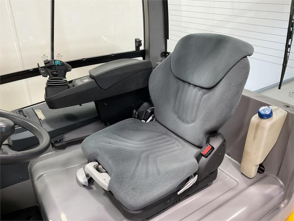 Jungheinrich EFG 425 K - Електронавантажувач: фото 5 Jungheinrich EFG 425 K - Електронавантажувач: фото 5