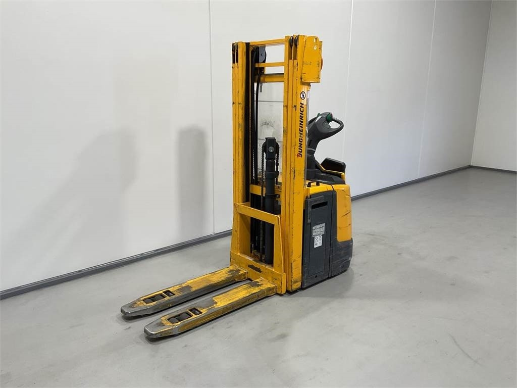 Jungheinrich ERC 220Z - Штабелер: фото 4 Jungheinrich ERC 220Z - Штабелер: фото 4