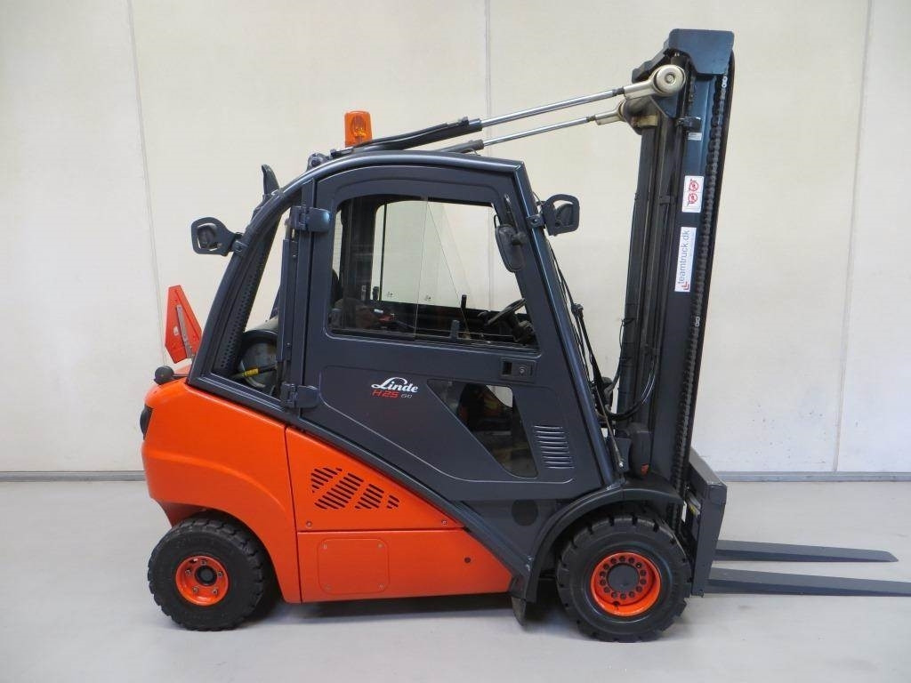 Linde H25T - Газовий навантажувач: фото 1 Linde H25T - Газовий навантажувач: фото 1