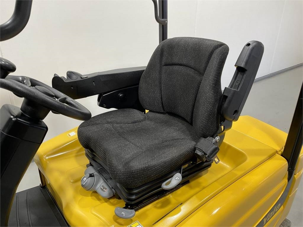 Yale ERP18VF  - Електронавантажувач: фото 5 Yale ERP18VF  - Електронавантажувач: фото 5