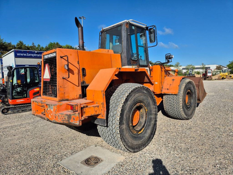 Hitachi FR 130 - Колісний навантажувач: фото 4 Hitachi FR 130 - Колісний навантажувач: фото 4