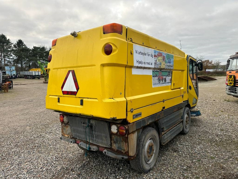 Johnston CN400 - Підмітально-прибиральна машина: фото 5 Johnston CN400 - Підмітально-прибиральна машина: фото 5