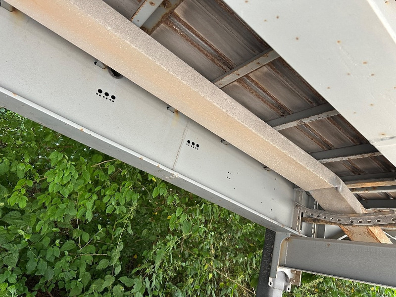 KEL-BERG City-Trailer 2 aks - Тентований напівпричіп: фото 5 KEL-BERG City-Trailer 2 aks - Тентований напівпричіп: фото 5