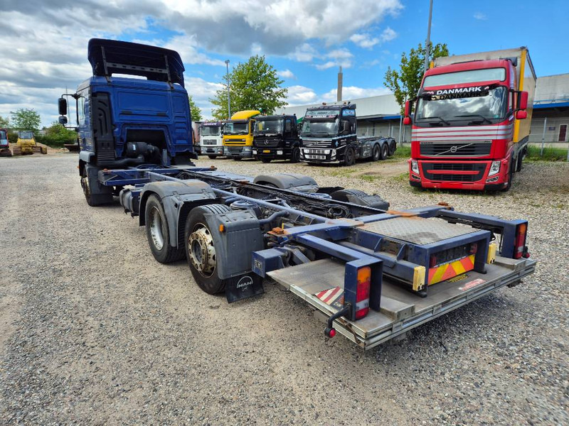 MAN TGM.TGS 26.290 / 6x2/4 // 6 seats // Lift - Контейнеровоз/ Змінний кузов вантажівка: фото 4 MAN TGM.TGS 26.290 / 6x2/4 // 6 seats // Lift - Контейнеровоз/ Змінний кузов вантажівка: фото 4