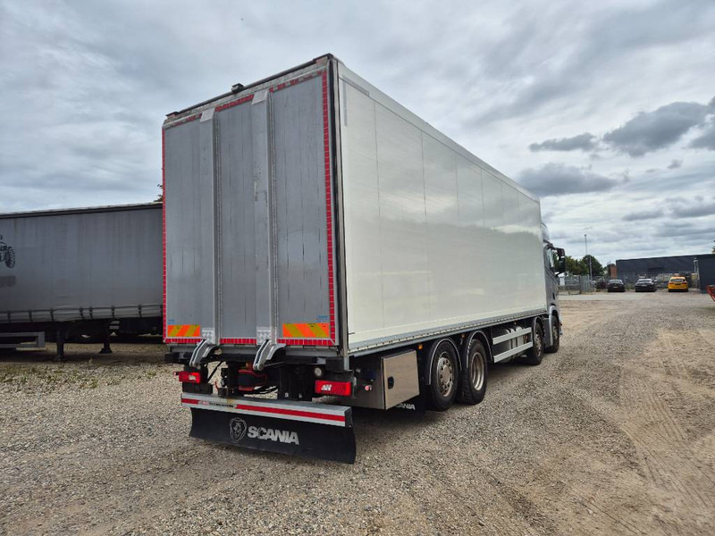 Scania R 500 8x2 //Rampe// Underboring - Вантажівка з закритим кузовом: фото 4 Scania R 500 8x2 //Rampe// Underboring - Вантажівка з закритим кузовом: фото 4
