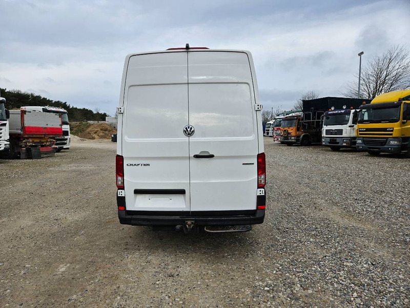 Volkswagen Crafter 35 // 4 motion 4x4 // AUT // 5 Doors - Суцільнометалевий фургон: фото 4 Volkswagen Crafter 35 // 4 motion 4x4 // AUT // 5 Doors - Суцільнометалевий фургон: фото 4