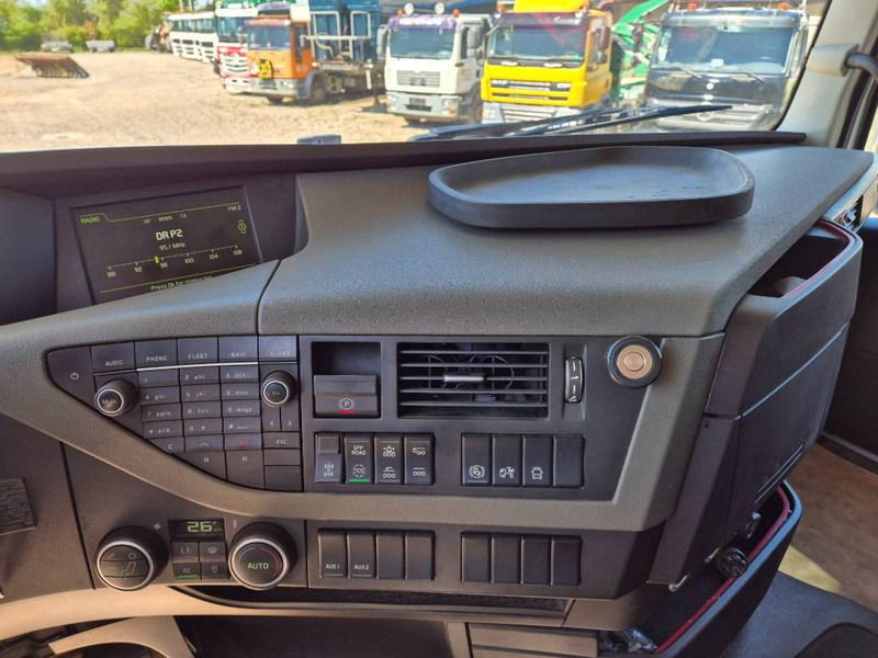 Volvo FH540 8x4 // Tipper // Hiab 288 EP-5 HIPRO/ в лізинг Volvo FH540 8x4 // Tipper // Hiab 288 EP-5 HIPRO/: фото 17