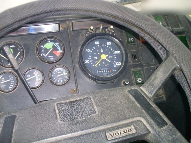 Бортова вантажівка/ Платформа Volvo F.10: фото 11