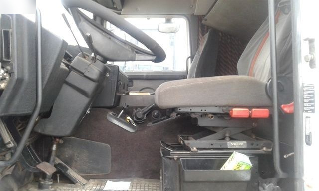 Бортова вантажівка/ Платформа Volvo F.10: фото 12