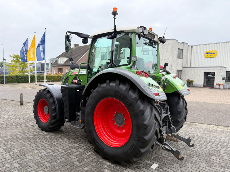 Fendt 720 S4 Vario Profi Plus - Трактор: фото 2 Fendt 720 S4 Vario Profi Plus - Трактор: фото 2