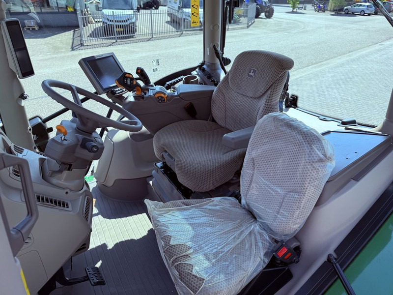 John Deere 6R130 Command Pro Autopowr - Трактор: фото 5 John Deere 6R130 Command Pro Autopowr - Трактор: фото 5