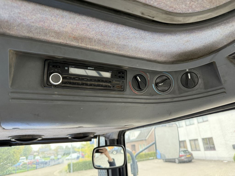 New Holland 8360 Range Command - Трактор: фото 5 New Holland 8360 Range Command - Трактор: фото 5