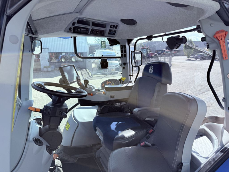 New Holland T6.165 AC + TL750 Voorlader - Трактор: фото 5 New Holland T6.165 AC + TL750 Voorlader - Трактор: фото 5