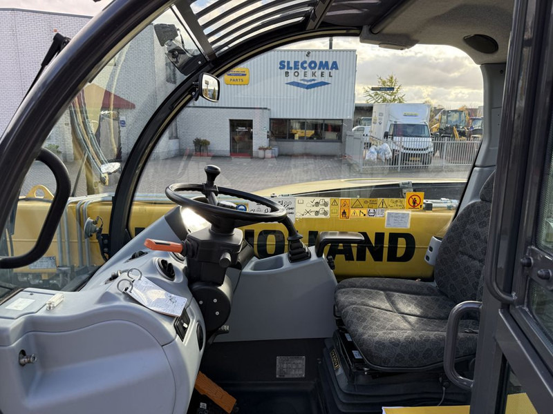 New Holland TH7.37 Plus Verreiker - Навантажувач телескопічний: фото 5 New Holland TH7.37 Plus Verreiker - Навантажувач телескопічний: фото 5