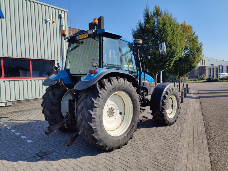 New Holland TS115 - Трактор: фото 3 New Holland TS115 - Трактор: фото 3