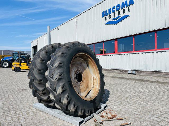 Шини і диски Veith Dubbel lucht 16.9/14-38 systeem GS: фото 11