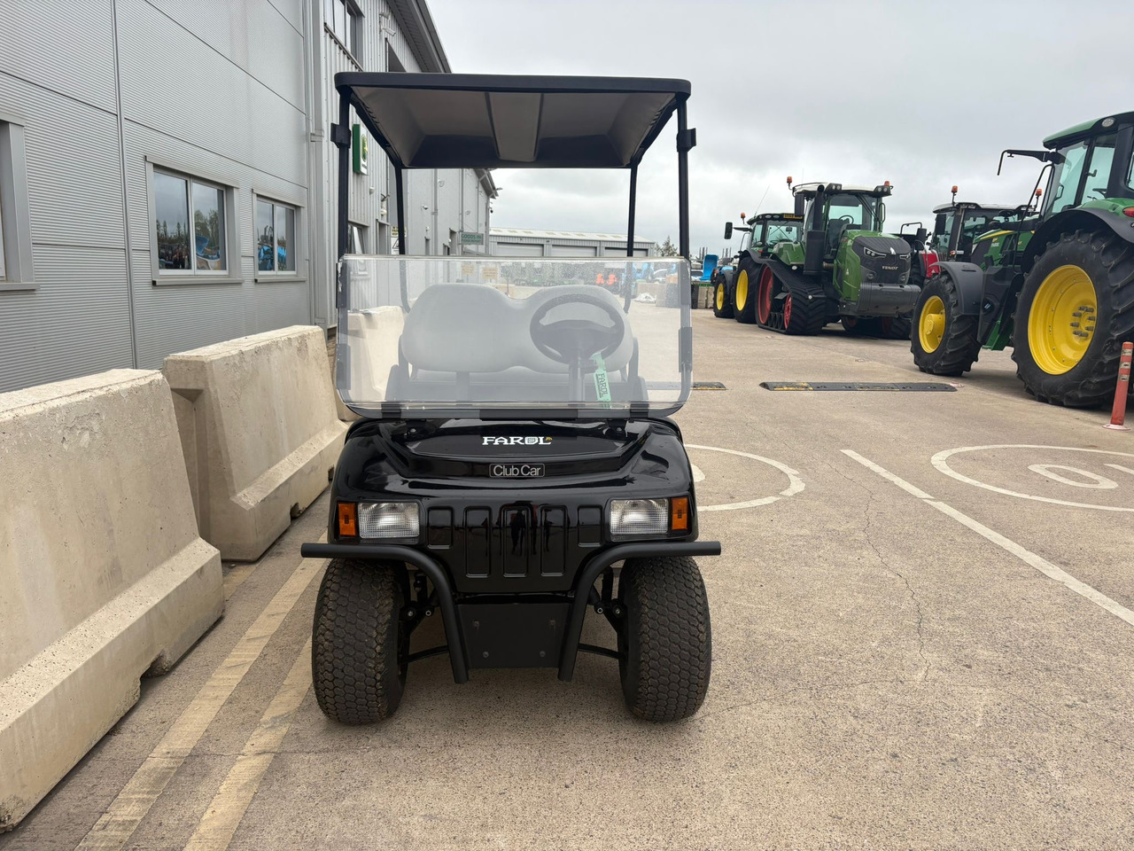 Clubcar Carryall 100 4 seater utility buggy - Гольф-кар: фото 4 Clubcar Carryall 100 4 seater utility buggy - Гольф-кар: фото 4