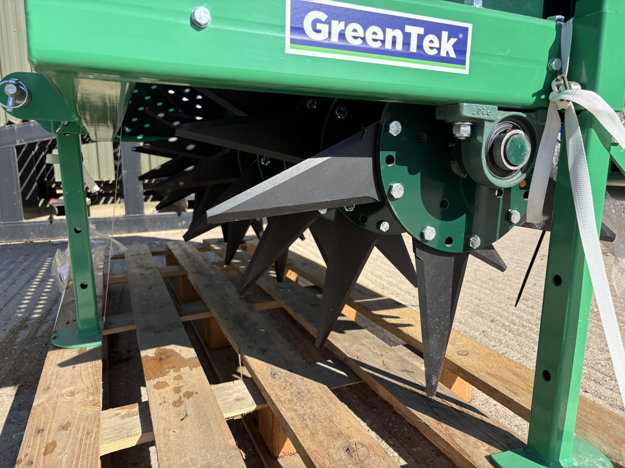 Greentek 5' Aero Quick Slitter - Щітка дорожня: фото 2 Greentek 5' Aero Quick Slitter - Щітка дорожня: фото 2