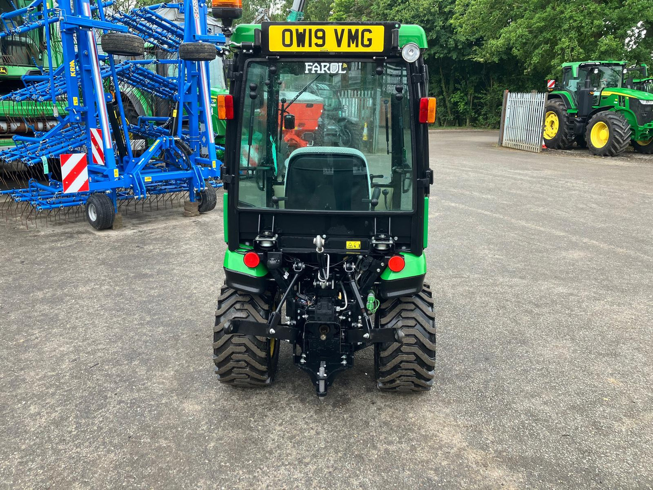 John Deere 1026R compact tractor - Мінітрактор: фото 4 John Deere 1026R compact tractor - Мінітрактор: фото 4