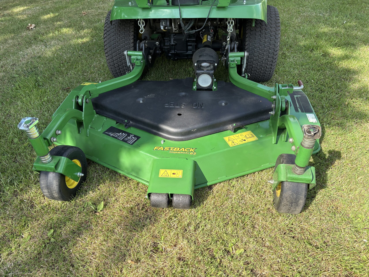 Газонокосарка John Deere 1570 Out-Front Mower: фото 6